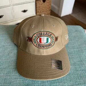 NWT VTG New Era 2001 College World Series Champions Univ Miami Hurricanes Cap